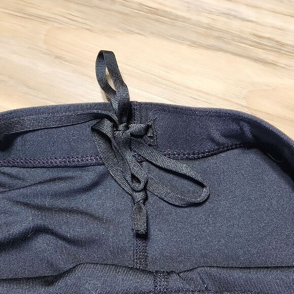 ☔️💜Nike Black Dri-Fit Capri Athletic Pants Small - Picture 6 of 12